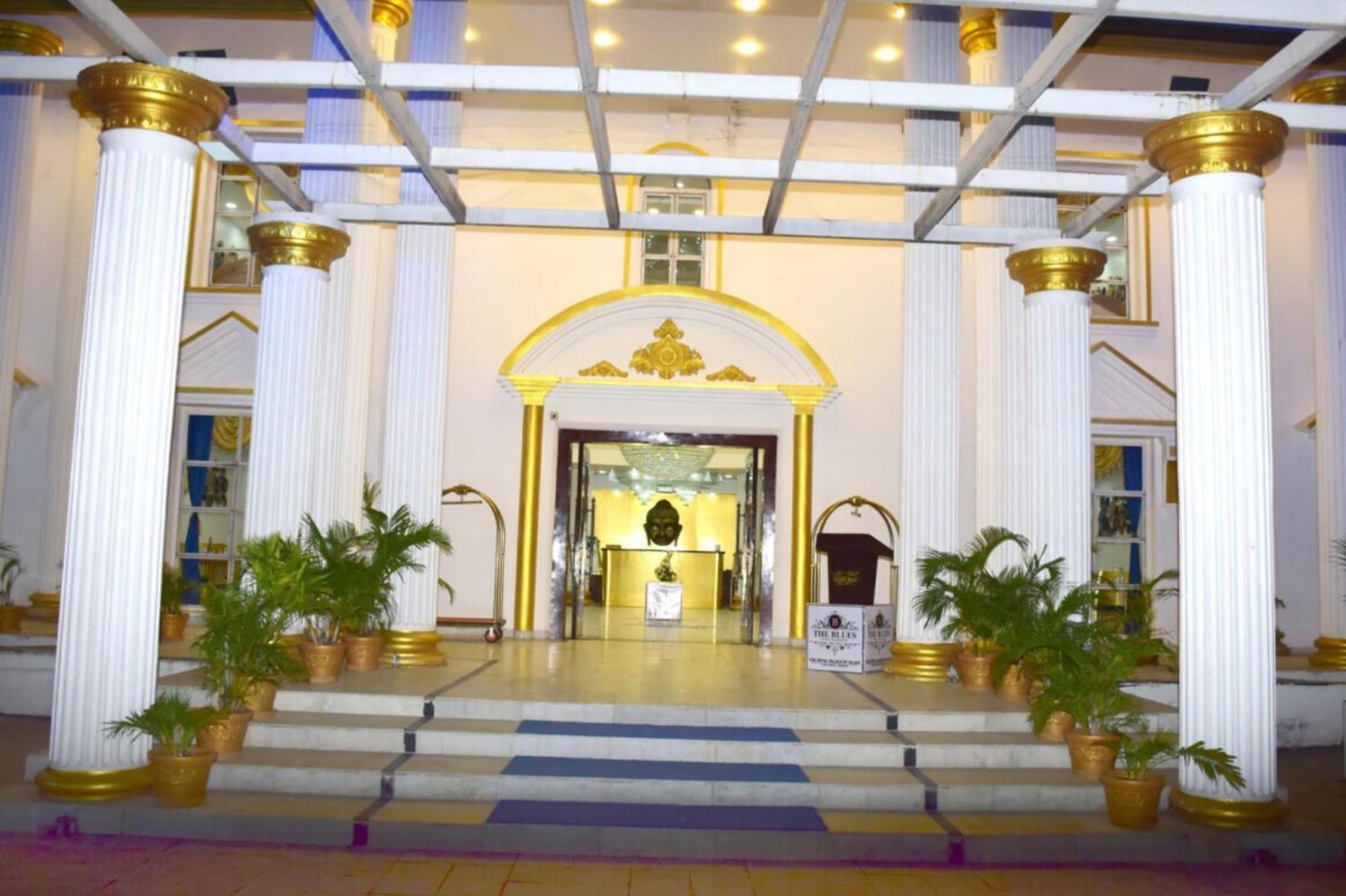 The Royal Palace Dewas Exterior photo
